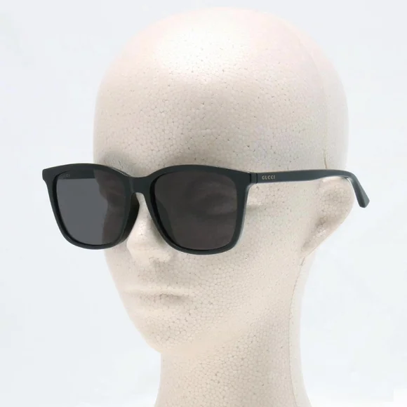 NEW GUCCI CAT-EYE SUNGLASSES GG0404SA 001 BLACK GUCCI EYEWEAR - Picture 2 of 8